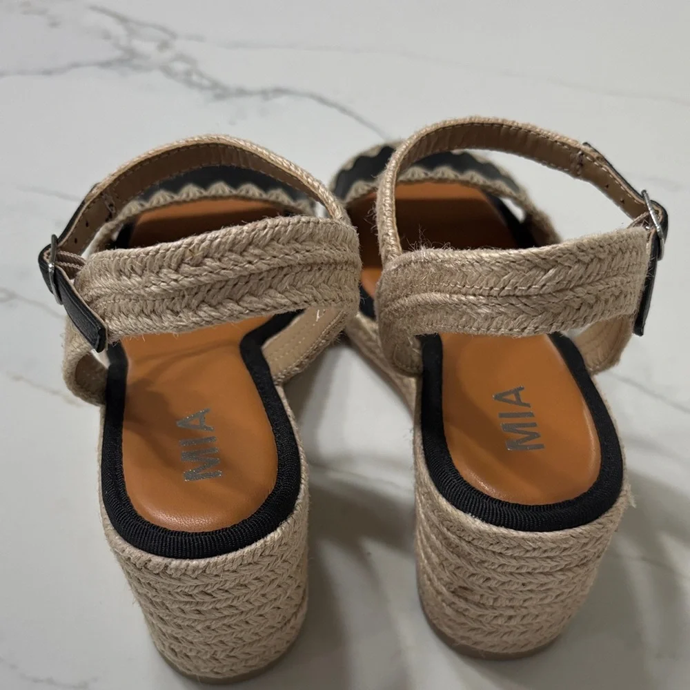 MIA chic espadrille